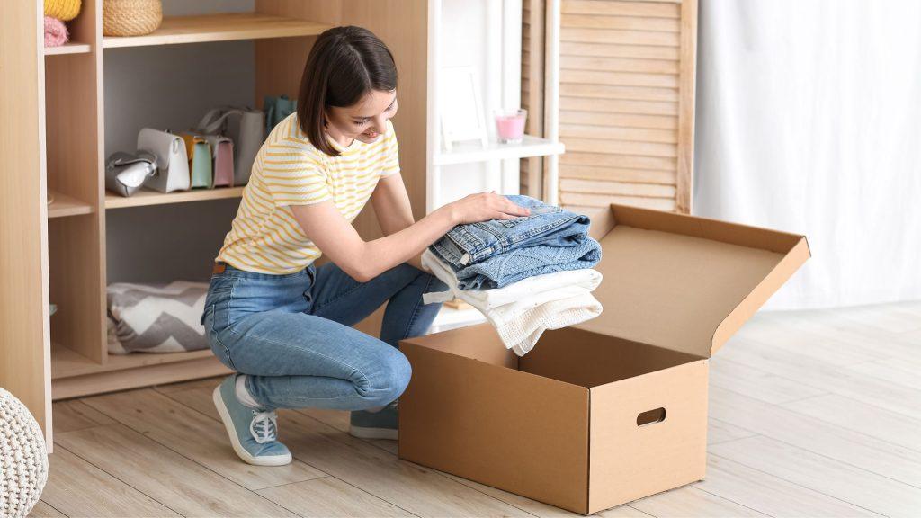 lady packing box