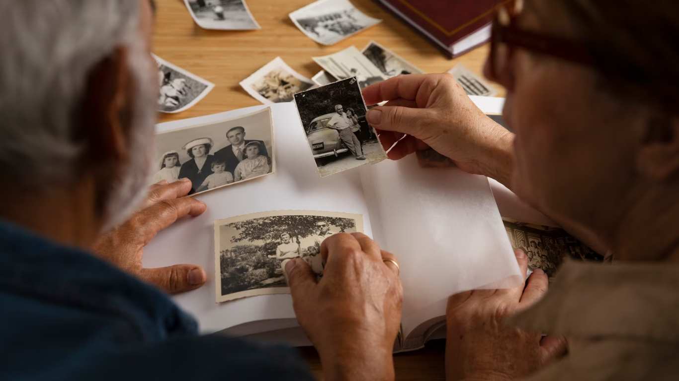 How to store old photos Louth Self Storage