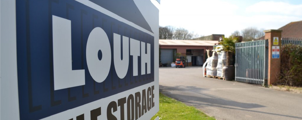 The entrance of Louth self stroage