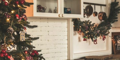 Festive decorations in the kitchen